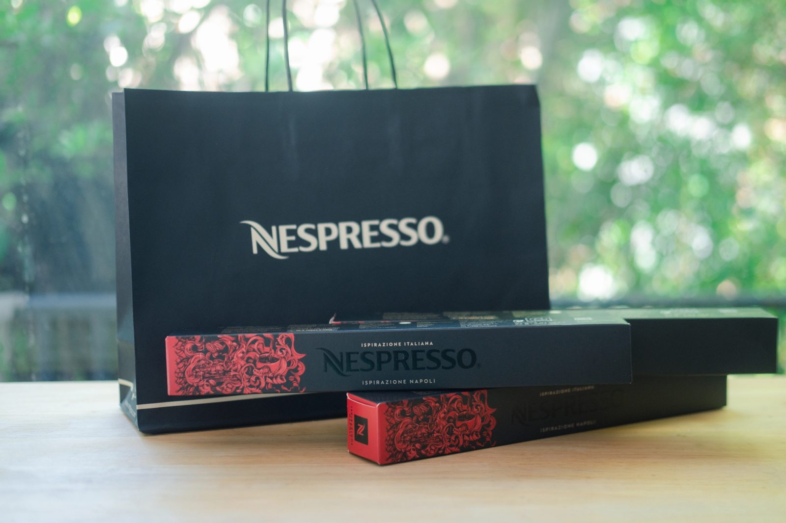 Zakaj Nespresso kavne aparate povezujemo z luksuzom in prestižem 